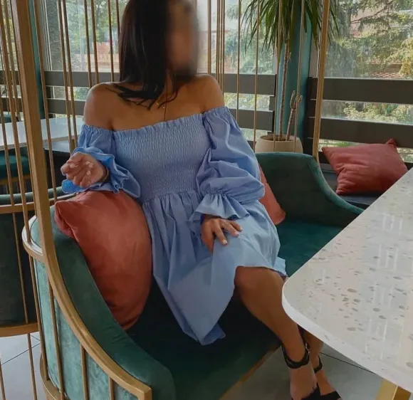 Adna, 33
