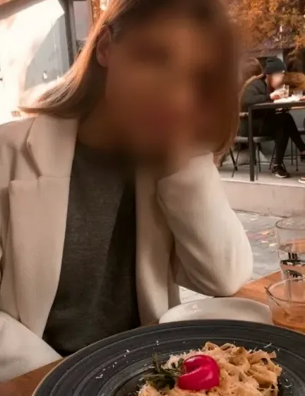 Christina, 37