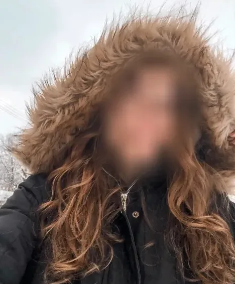 Elisabeth, 25