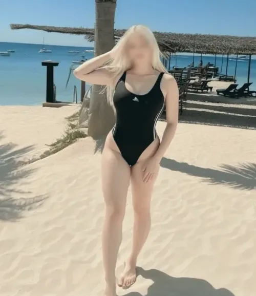 Ingrid, 22