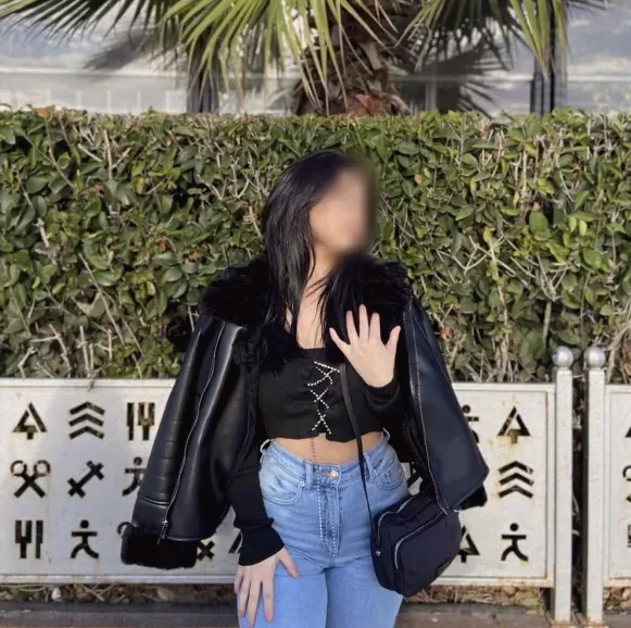 Livia, 19