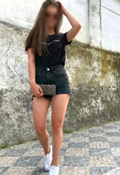 Marie, 33