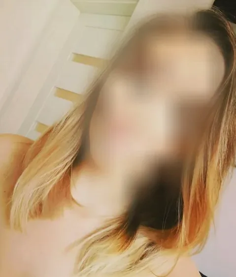 Yvonne, 24